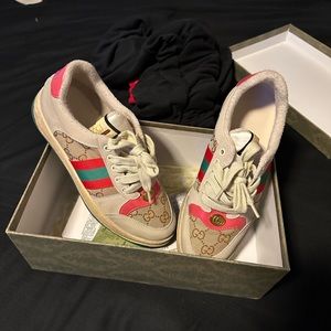 Pink pre-loved Gucci sneakers in exellent condition size 40.